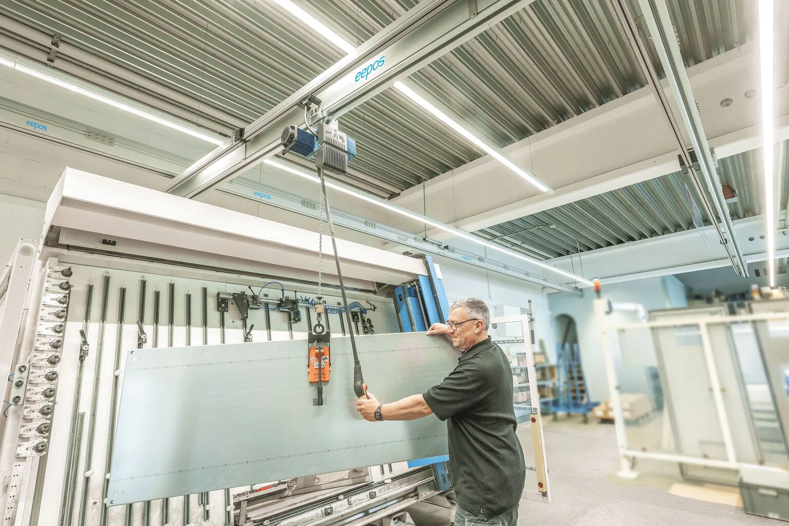 Eepos crane systems Aluminium Crane System CNC manufacturing Production Unitechnik Wiehl Lifting Aid 6