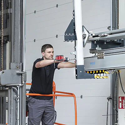 eepos service crane systems Crane Systems Worldwide
